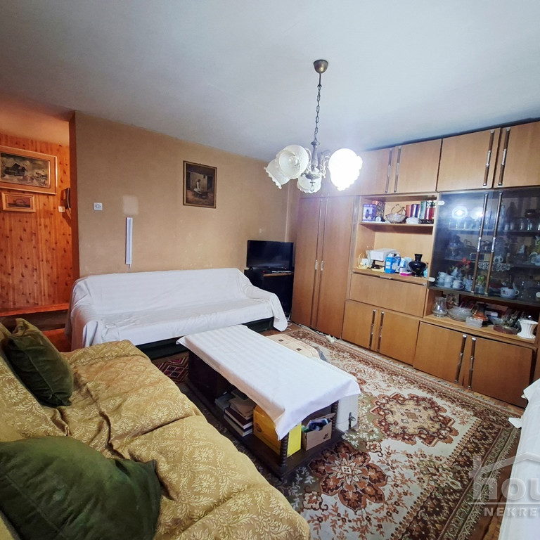 Stan Prodaja Novi Sad  80 m2