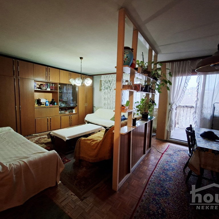 Stan Prodaja Novi Sad  80 m2