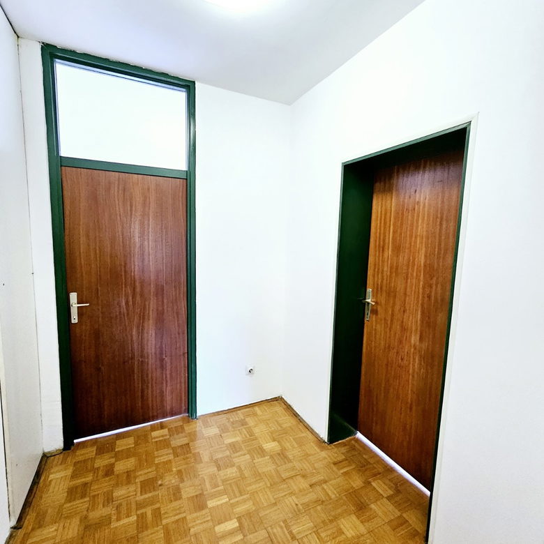 Četvorosoban stan na prodaju, Nova Detelinara, Novi Sad, 95m², 261.250 €