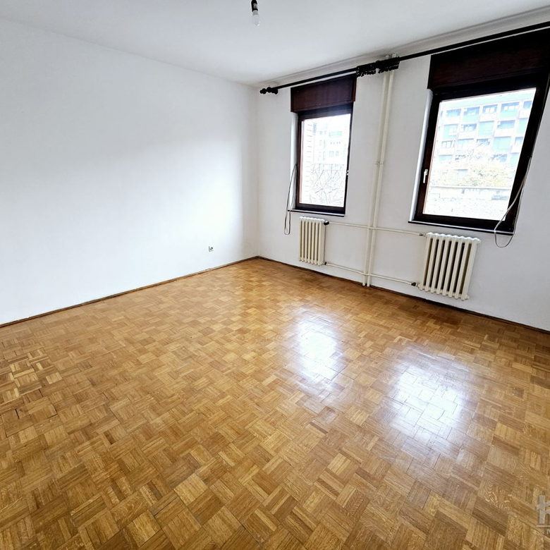 Četvorosoban stan na prodaju, Nova Detelinara, Novi Sad, 95m², 261.250 €