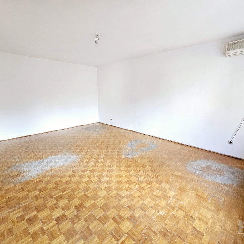Stan Prodaja Novi Sad  95 m2