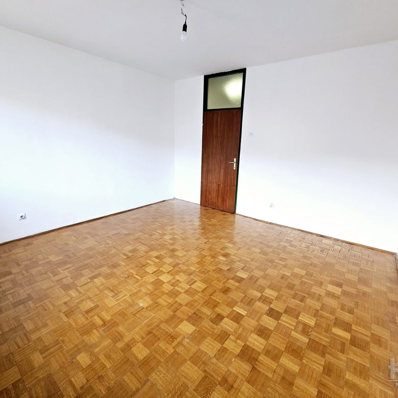 Četvorosoban stan na prodaju, Nova Detelinara, Novi Sad, 95m², 261.250 €