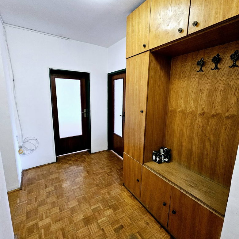 Četvorosoban stan na prodaju, Nova Detelinara, Novi Sad, 95m², 261.250 €