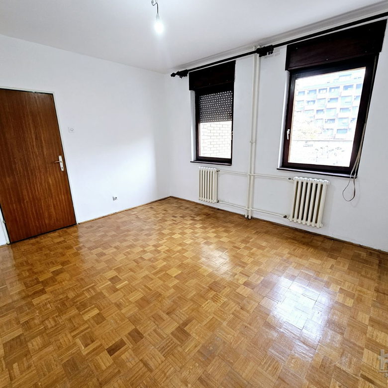 Četvorosoban stan na prodaju, Nova Detelinara, Novi Sad, 95m², 261.250 €