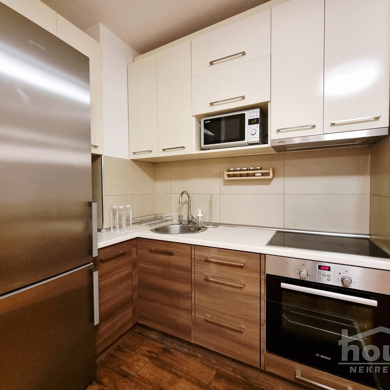 Stan Prodaja Novi Sad  63 m2