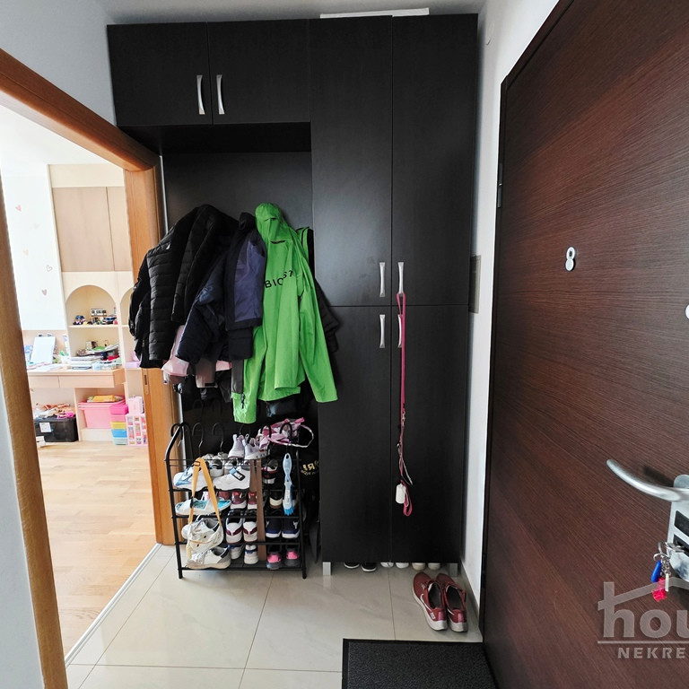 Trosoban stan na prodaju, Nova Detelinara, Novi Sad, 69m², 215.000 €