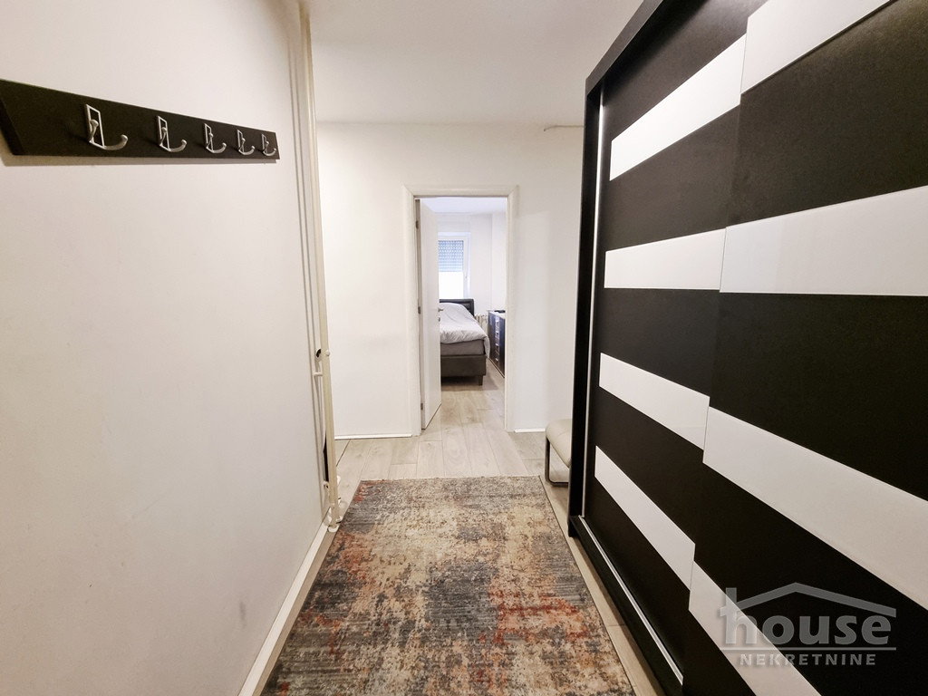 Trosoban stan na prodaju, Novo Naselje, Novi Sad, 55m², 147.000 €