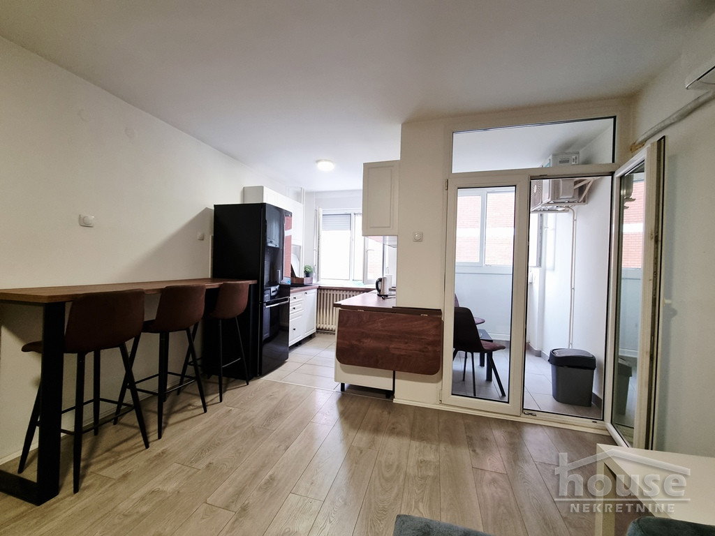 Stan Prodaja Novi Sad  55 m2