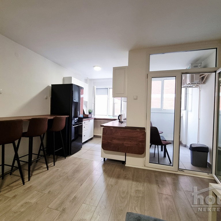 Stan Prodaja Novi Sad  55 m2