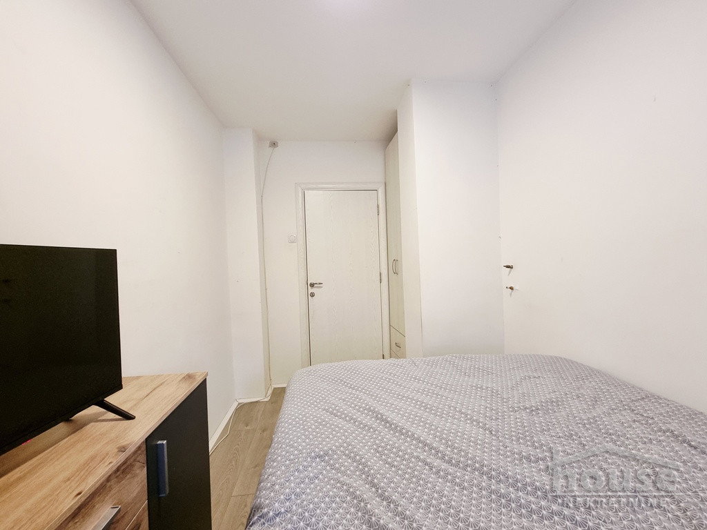 Trosoban stan na prodaju, Novo Naselje, Novi Sad, 55m², 147.000 €