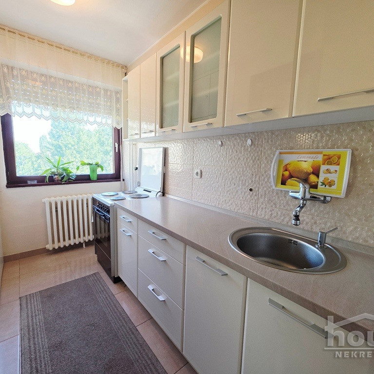 Trosoban stan na prodaju, Bistrica, Novi Sad, 67m², 150.000 €