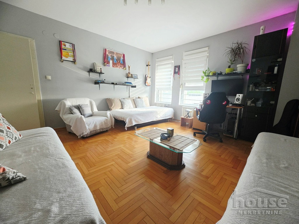 stanovi-3-re-novo-naselje-jugoviCevo-1064723-g1ciy Trosoban stan na prodaju, Jugovićevo, Novi Sad, 98m², 3. sprat, 232.000 €