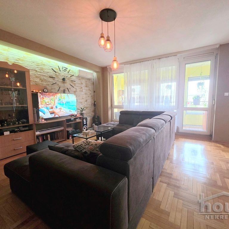 Trosoban stan na prodaju, Jugovićevo, Novi Sad, 98m², 3. sprat, 232.000 €