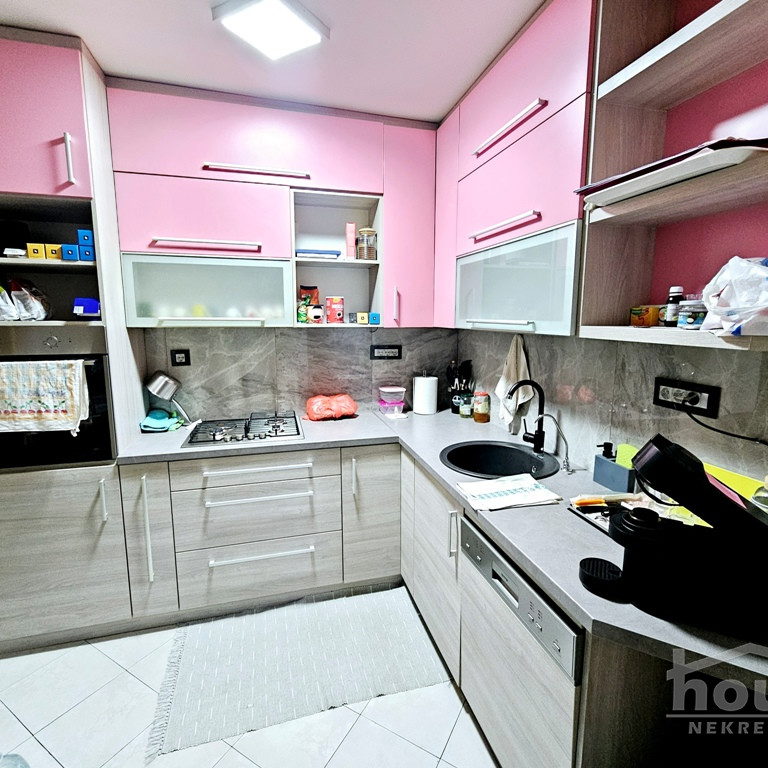 Stan Prodaja Novi Sad  73 m2