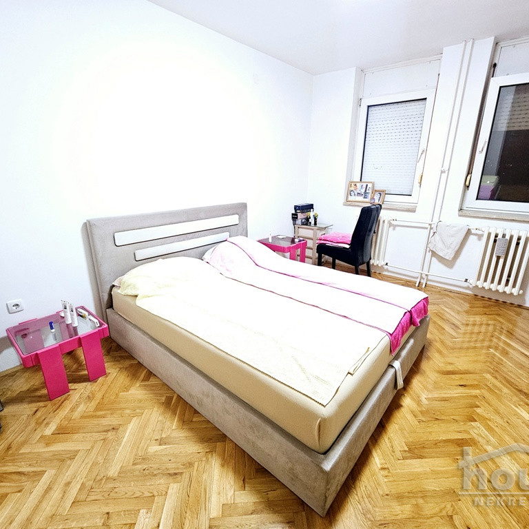 Stan Prodaja Novi Sad  73 m2