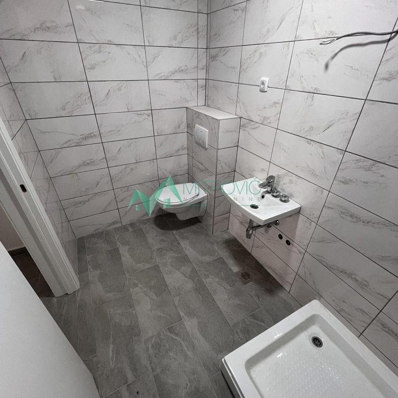 Trosoban stan na prodaju, Podbara, Novi Sad, 65m², 187.460 €