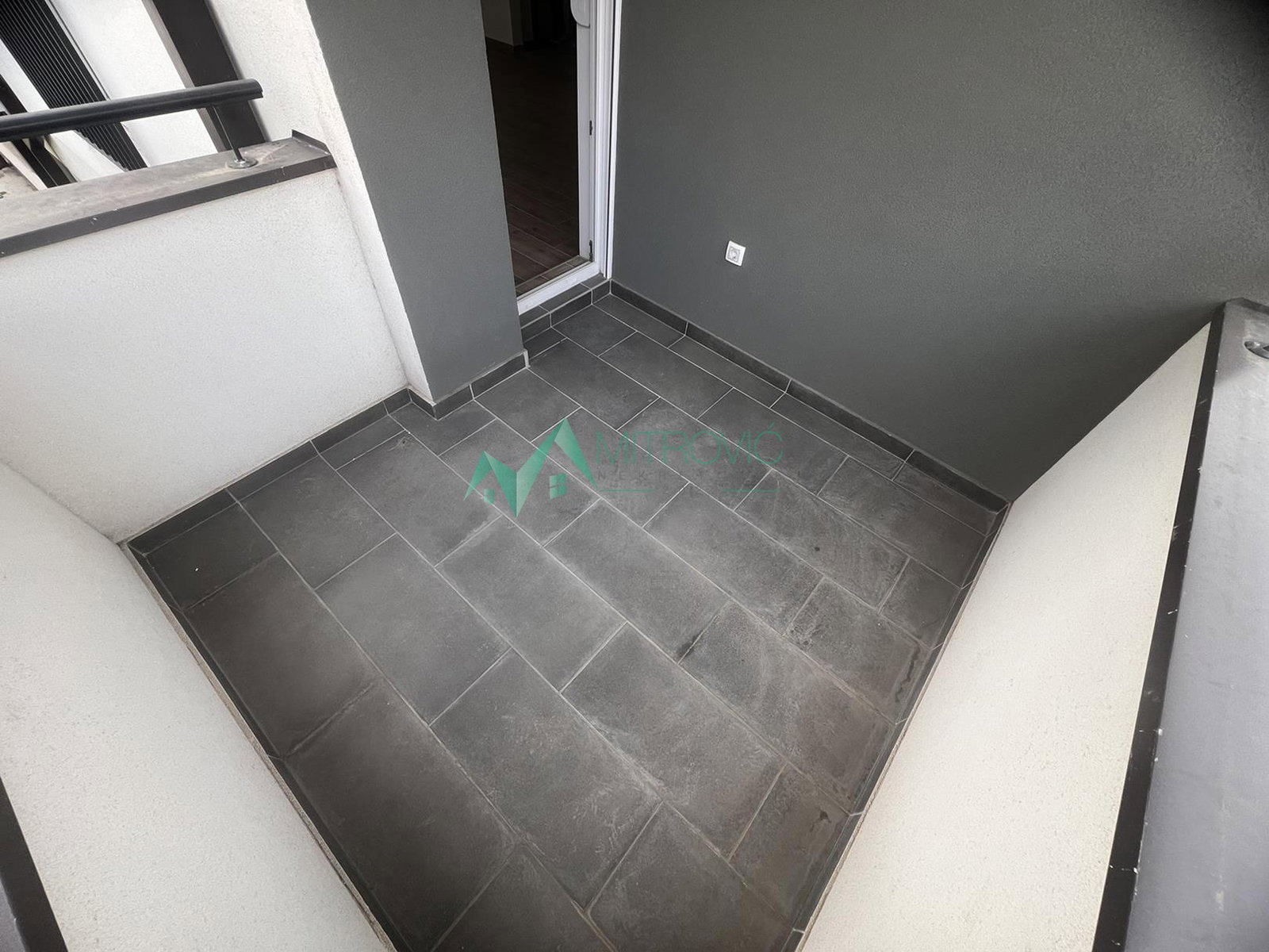 Trosoban stan na prodaju, Podbara, Novi Sad, 65m², 187.460 €