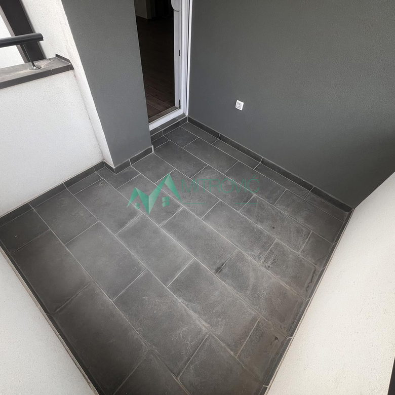 Trosoban stan na prodaju, Podbara, Novi Sad, 65m², 187.460 €