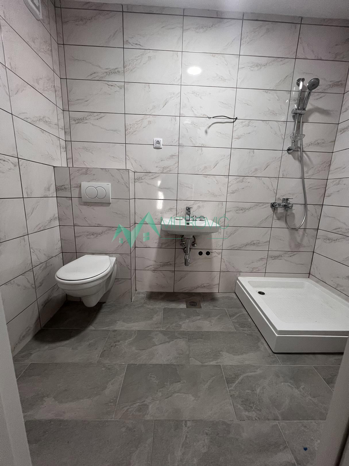 Trosoban stan na prodaju, Podbara, Novi Sad, 65m², 187.460 €