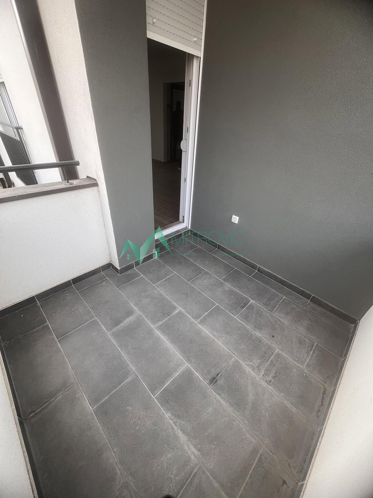 Trosoban stan na prodaju, Podbara, Novi Sad, 65m², 187.460 €