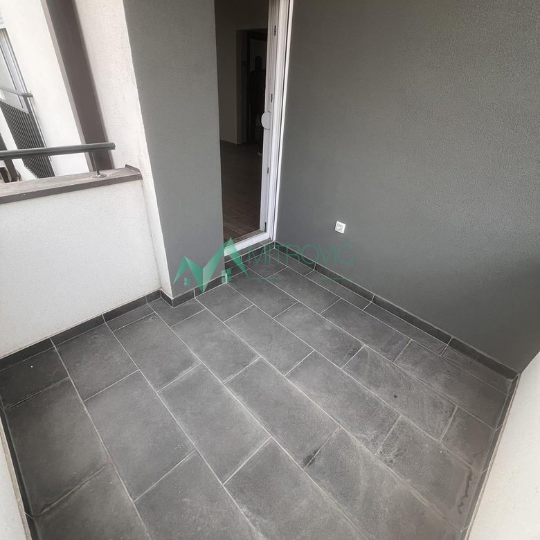 Trosoban stan na prodaju, Podbara, Novi Sad, 65m², 187.460 €