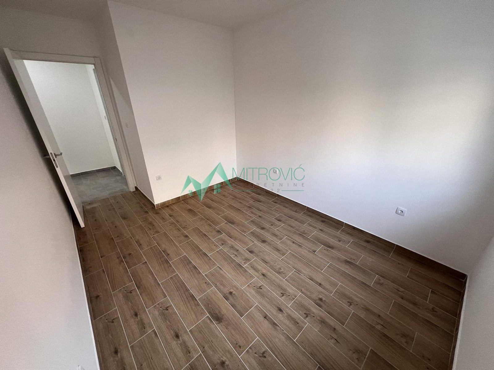 Trosoban stan na prodaju, Podbara, Novi Sad, 65m², 187.460 €