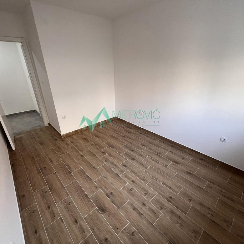Trosoban stan na prodaju, Podbara, Novi Sad, 65m², 187.460 €