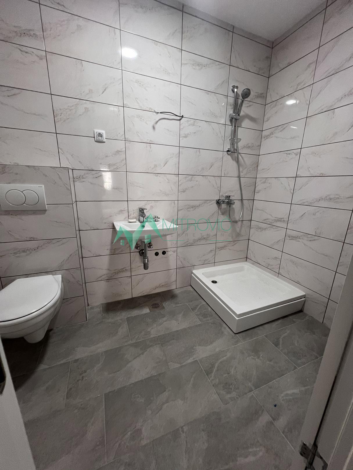 Trosoban stan na prodaju, Podbara, Novi Sad, 65m², 187.460 €