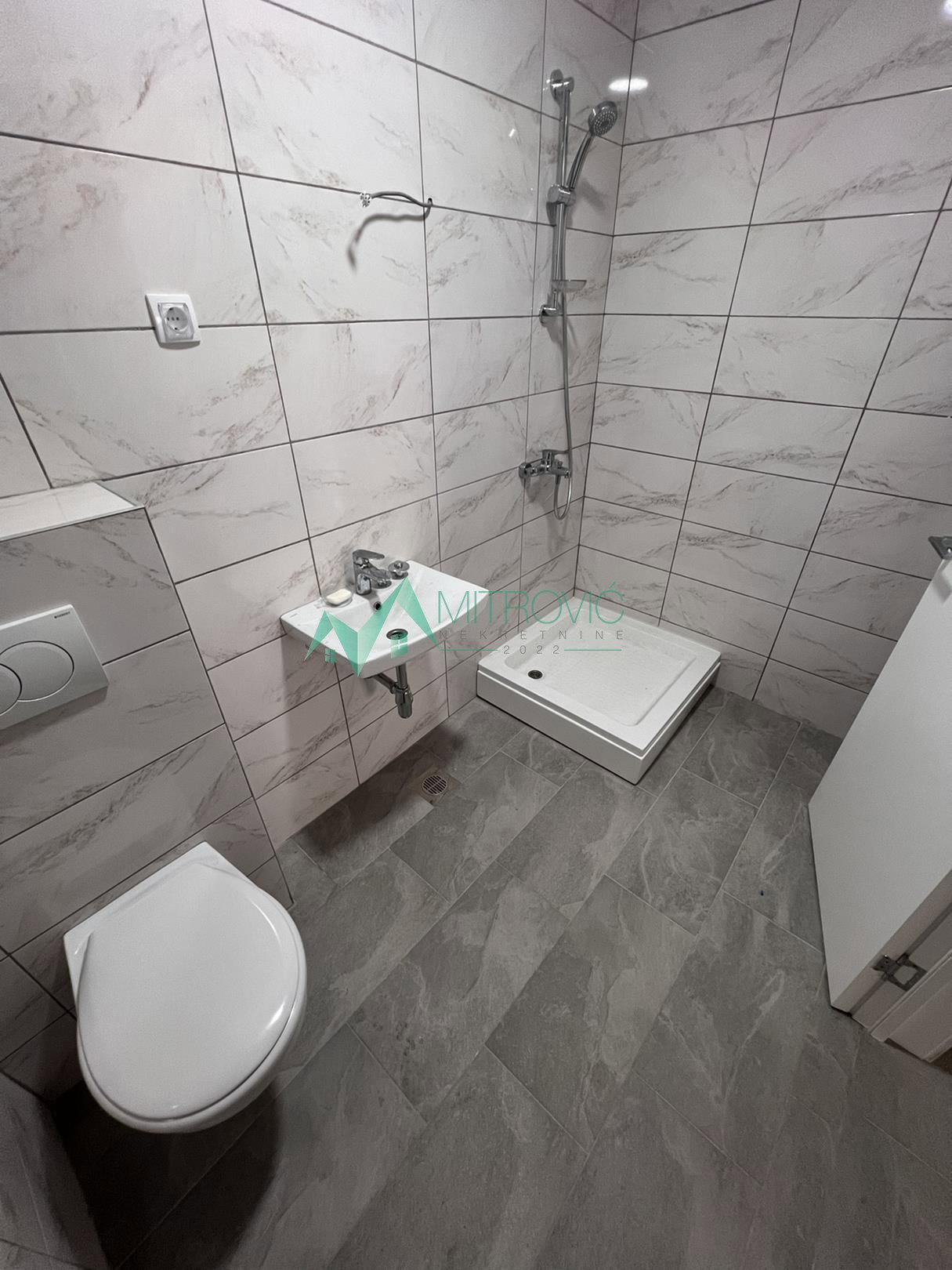 Trosoban stan na prodaju, Podbara, Novi Sad, 65m², 187.460 €