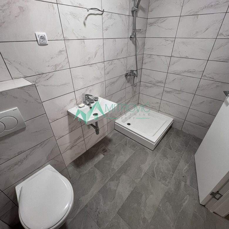 Trosoban stan na prodaju, Podbara, Novi Sad, 65m², 187.460 €