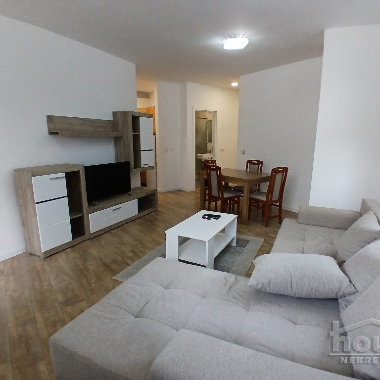 Stan Prodaja Novi Sad  57 m2