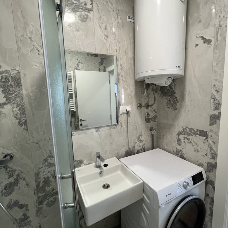 Trosoban stan na prodaju, Sajmište, Novi Sad, 57m², 2. sprat, 188.100 €