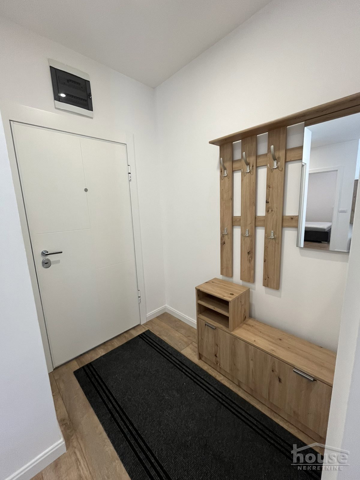 stanovi-3-re-sajam-1100899-vvurn Trosoban stan na prodaju, Sajmište, Novi Sad, 57m², 2. sprat, 188.100 €
