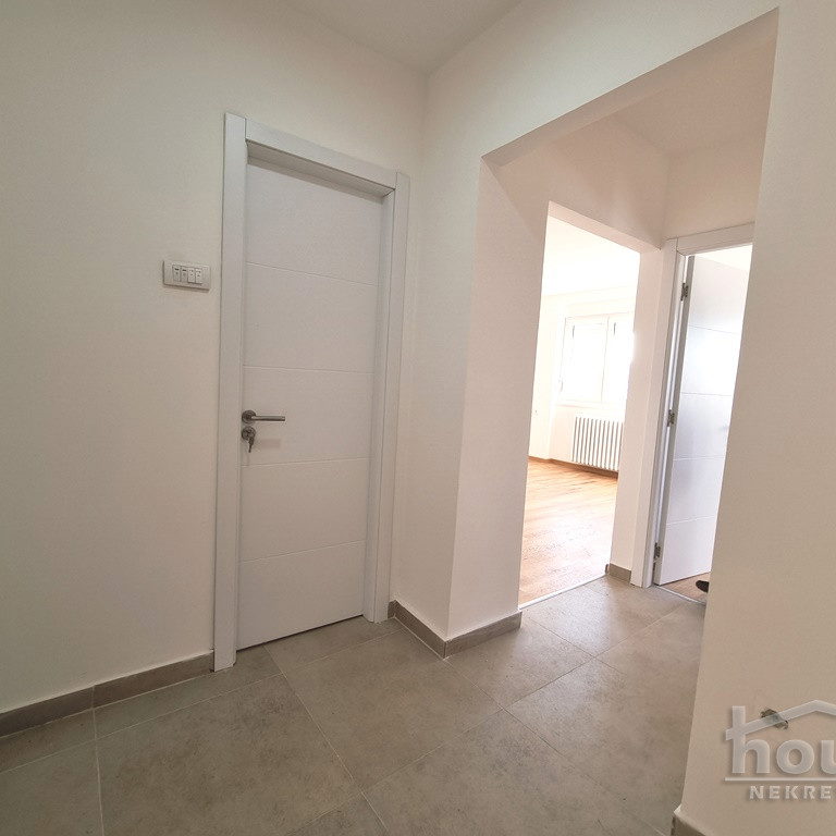 Trosoban stan na prodaju, Sajmište, Novi Sad, 54m², 155.000 €