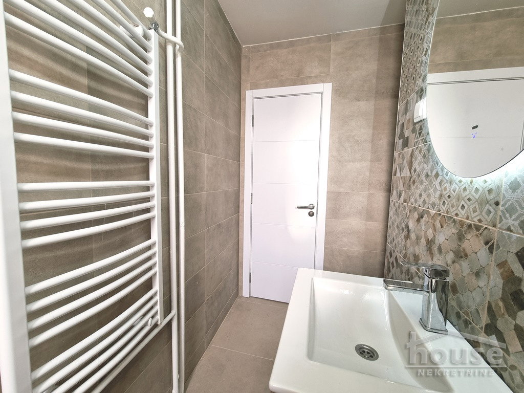 Trosoban stan na prodaju, Sajmište, Novi Sad, 54m², 155.000 €