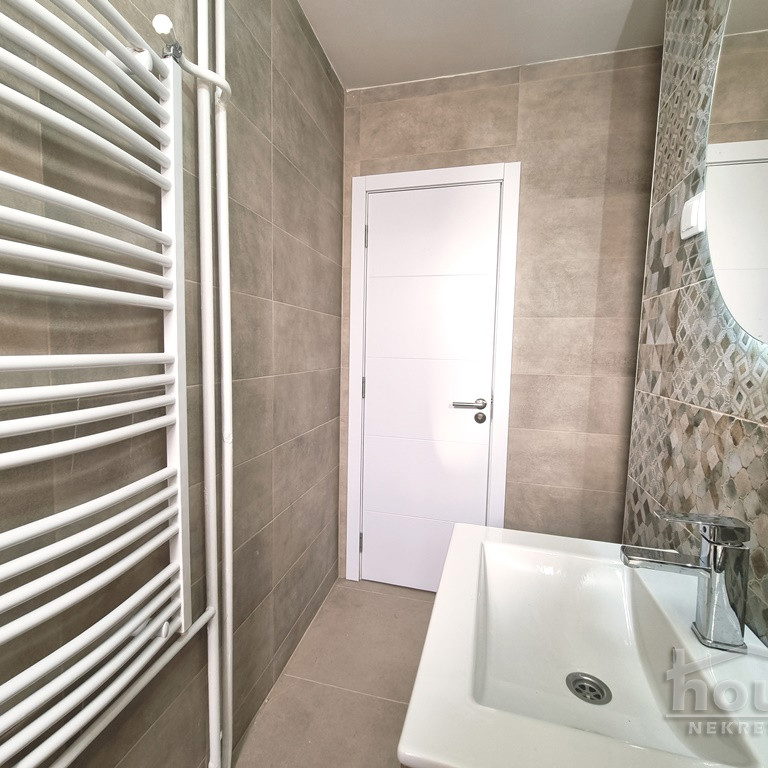 Trosoban stan na prodaju, Sajmište, Novi Sad, 54m², 155.000 €