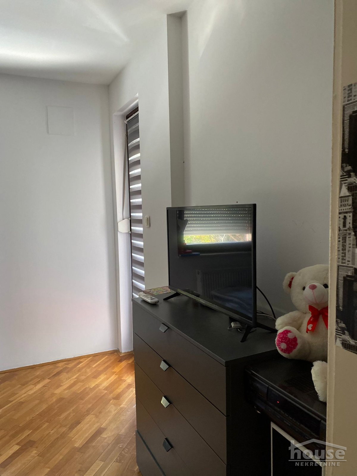 stanovi-3-re-salajka-1064658-frlf7 Trosoban stan na prodaju, Salajka, Novi Sad, 71m², 2. sprat, 160.000 €