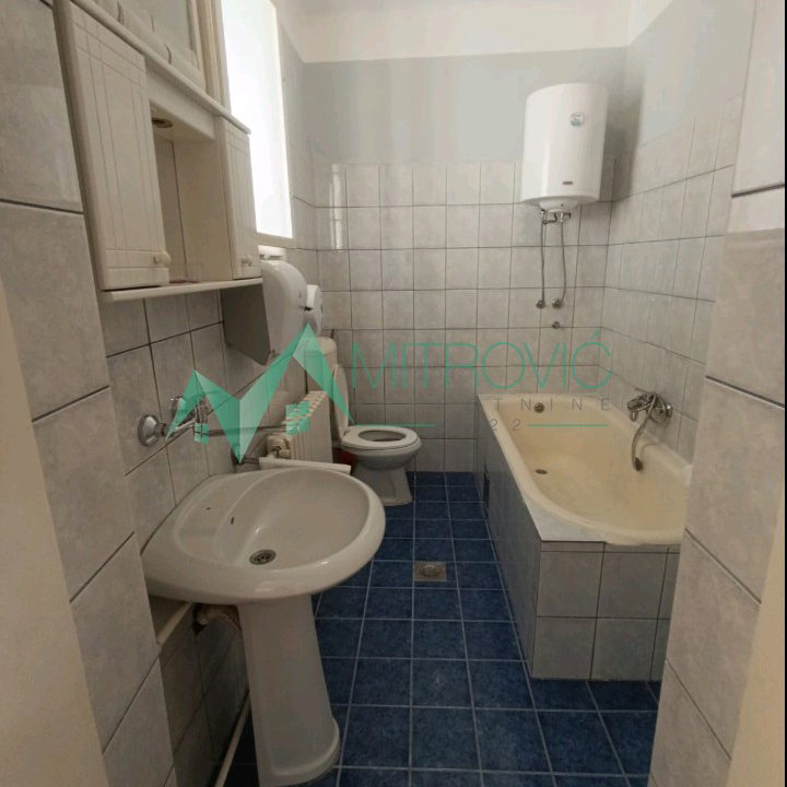 Trosoban stan na prodaju, Spens, Novi Sad, 84m², 309.000 €