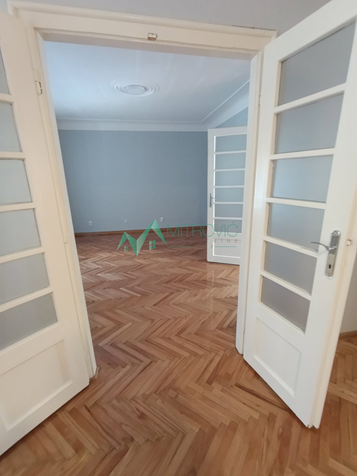 Trosoban stan na prodaju, Spens, Novi Sad, 84m², 309.000 €