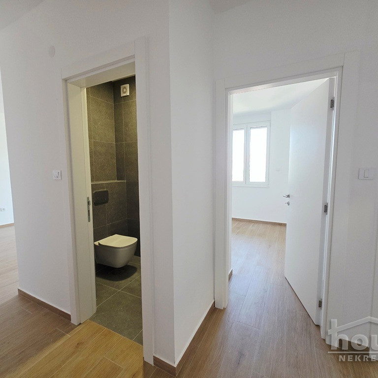 Trosoban stan na prodaju, Telep, Novi Sad, 65m², 2. sprat, 179.000 €