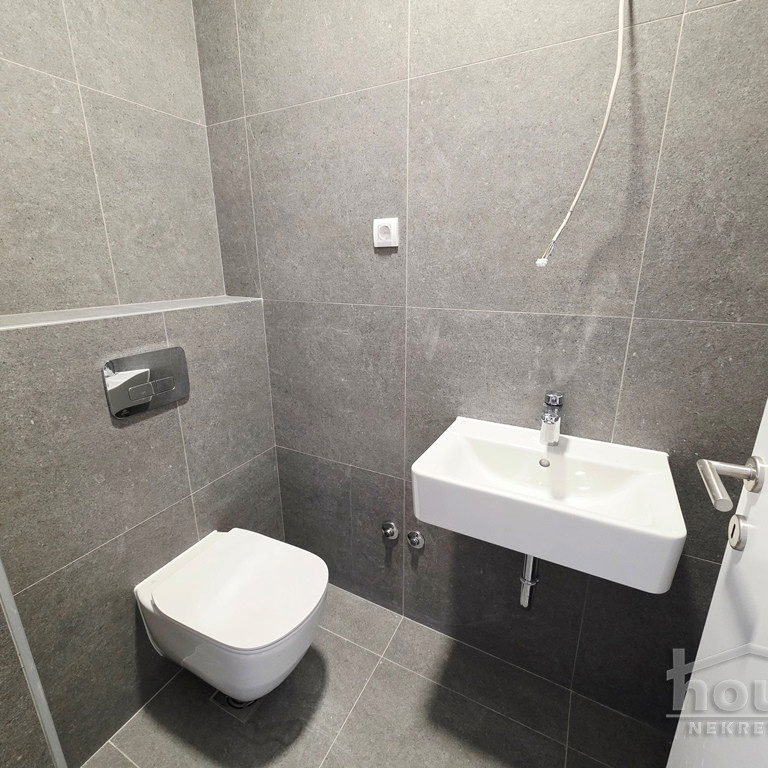 Trosoban stan na prodaju, Telep, Novi Sad, 65m², 2. sprat, 179.000 €