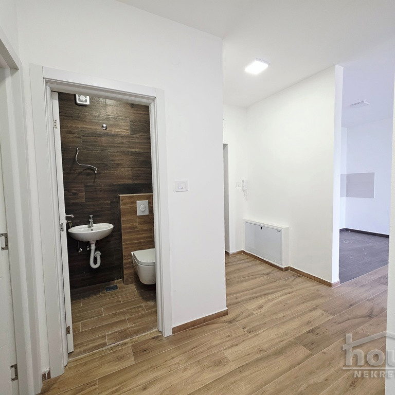 Trosoban stan na prodaju, Telep, Novi Sad, 62m², 2. sprat, 180.730 €