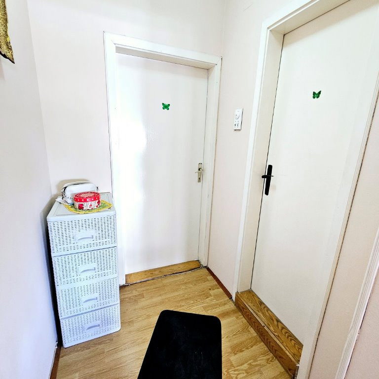 Trosoban stan na prodaju, Železnička Stanica, Novi Sad, 69m², 5. sprat, 160.000 €