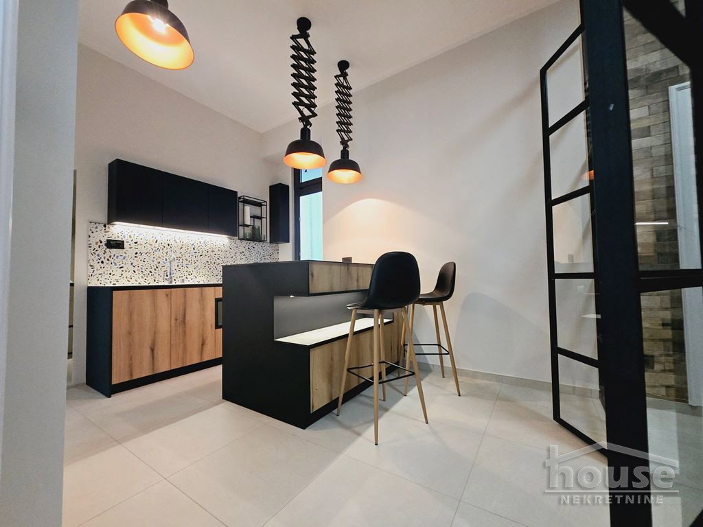 Trosoban stan na prodaju, Centar, Novi Sad, 100m², 1. sprat, 340.000 €