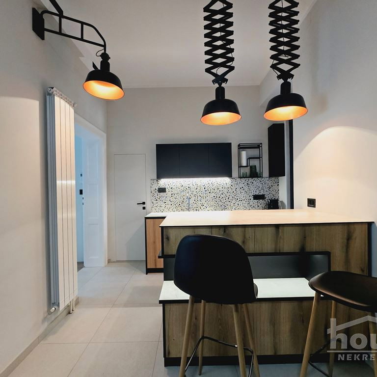 Stan Prodaja Novi Sad  100 m2