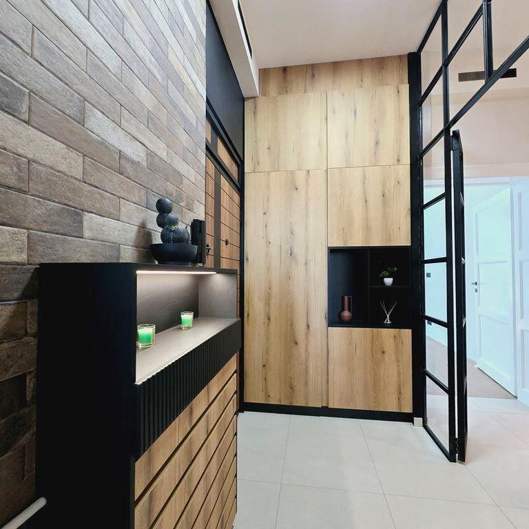 Trosoban stan na prodaju, Centar, Novi Sad, 100m², 1. sprat, 340.000 €