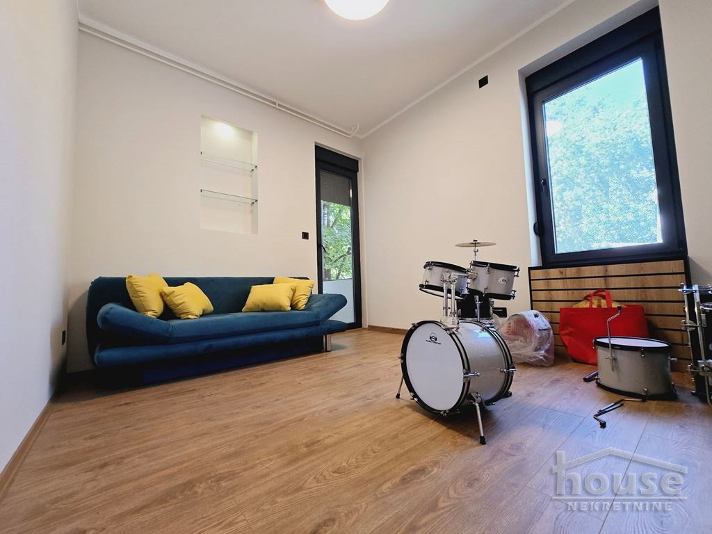 Trosoban stan na prodaju, Centar, Novi Sad, 100m², 1. sprat, 340.000 €