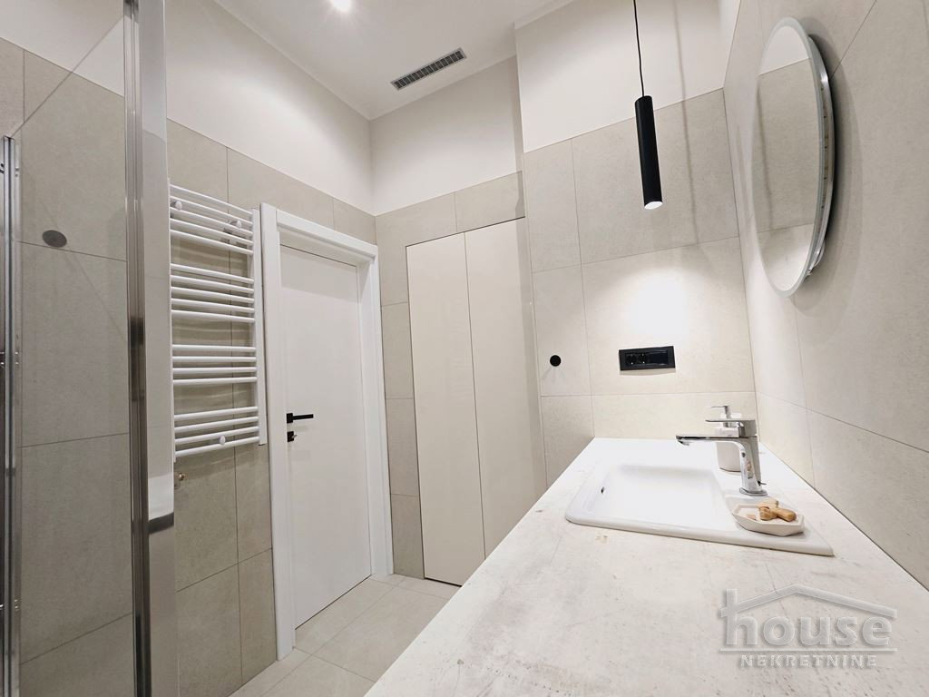 Trosoban stan na prodaju, Centar, Novi Sad, 100m², 1. sprat, 340.000 €