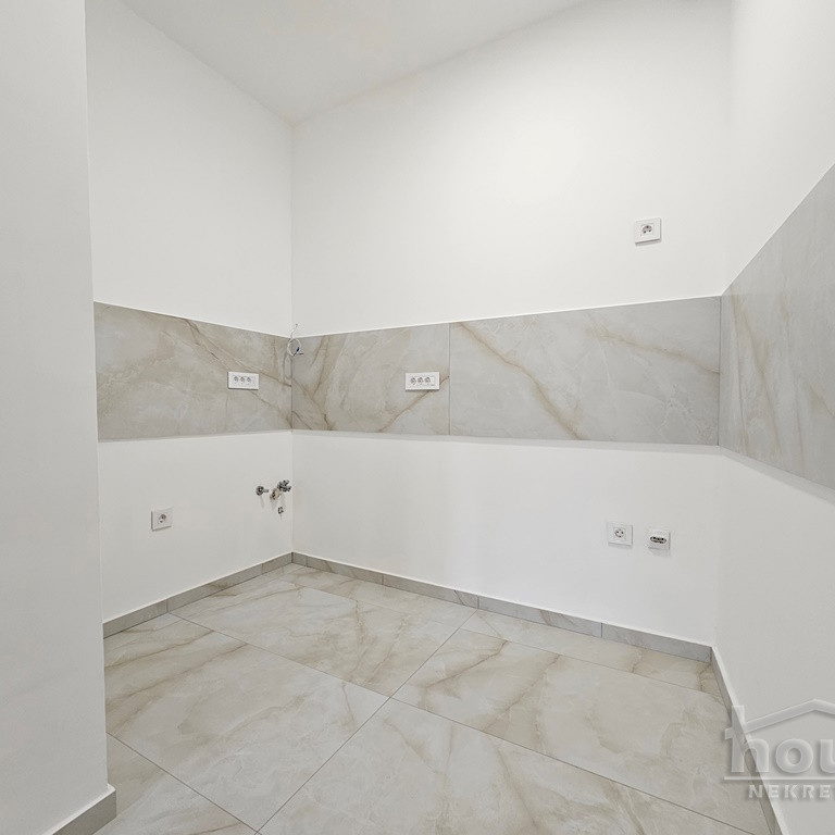 Stan Prodaja Novi Sad  85 m2