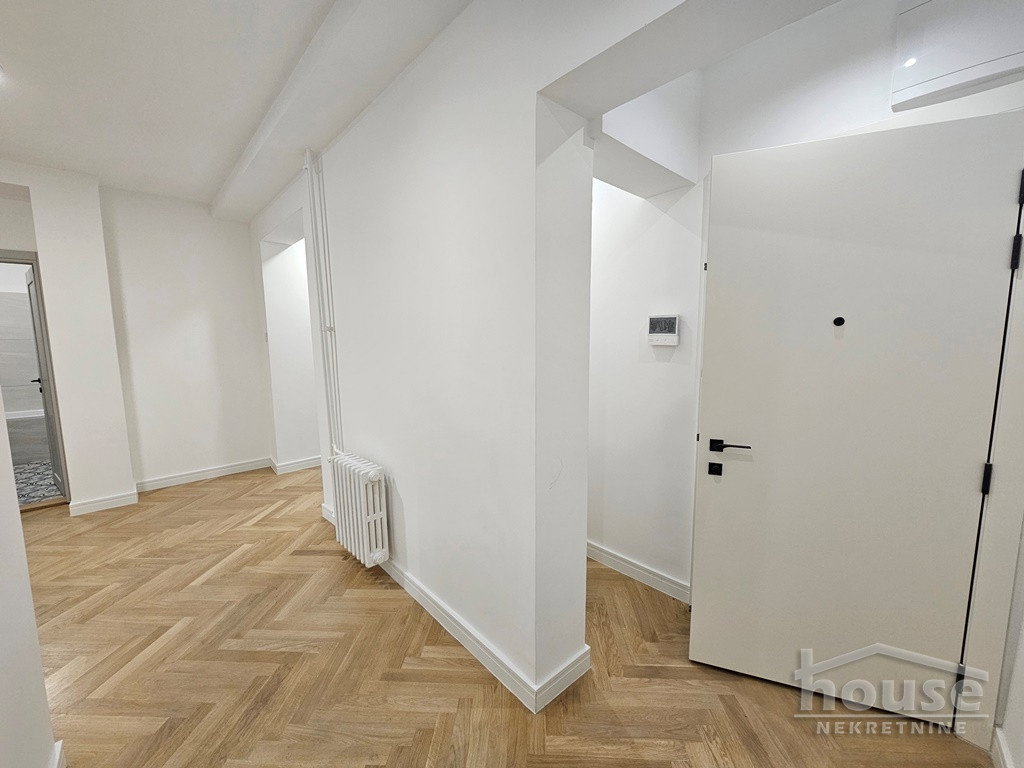 stanovi-3-sa-centar-1063504-ncwrg Trosoban stan na prodaju, Centar, Novi Sad, 85m², 2. sprat, 293.250 €
